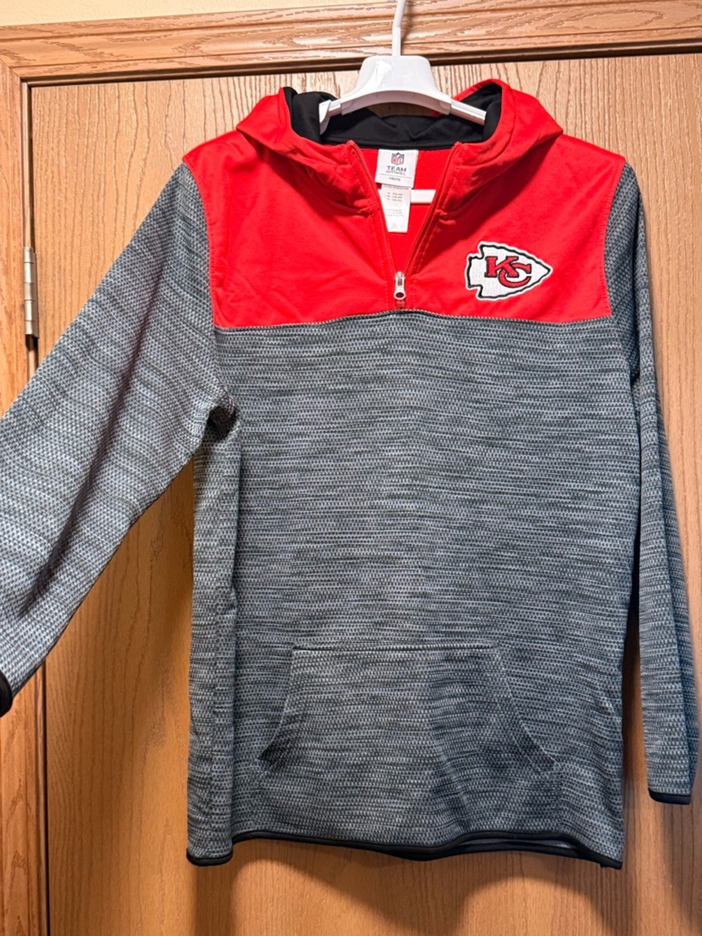 Kids NFL KC CHIES Quarter-Zip Hoodie youth size: XL (18/20)